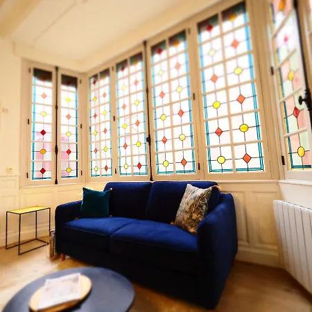 شقة De Charme Art Deco *