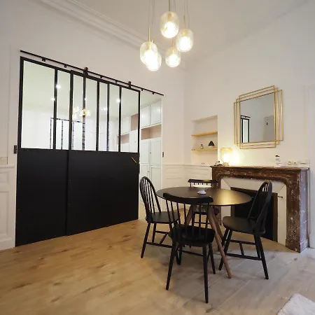 De Charme Art Deco *